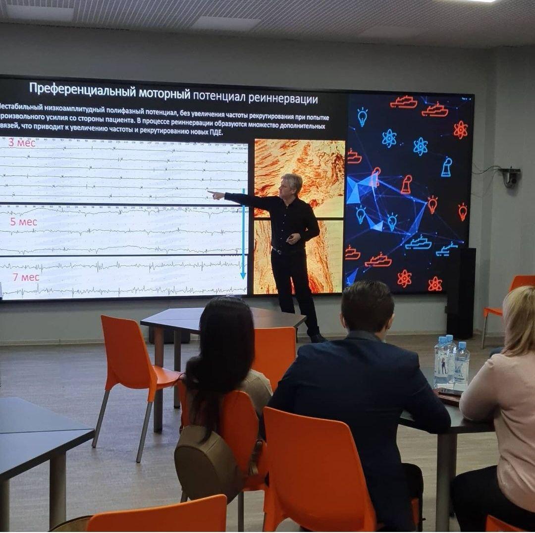 Врач невролог, нейрофизиолог, д.м.н. профессор Дружинин Дмитрий Сергеевич