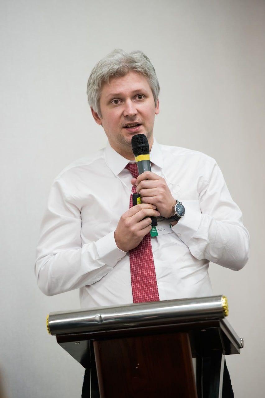 Врач невролог, нейрофизиолог, д.м.н. профессор Дружинин Дмитрий Сергеевич